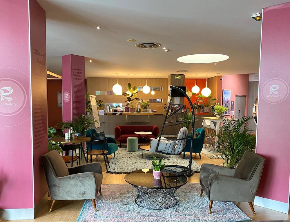 Best Western Plus Paris Saclay Exterior photo