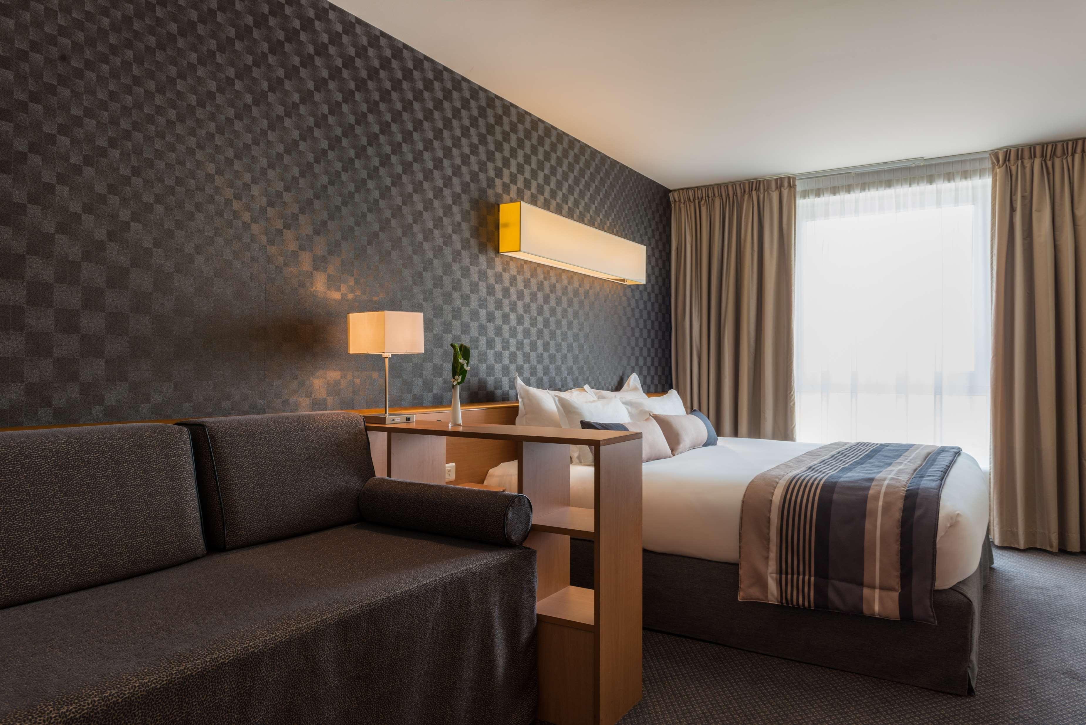 Best Western Plus Paris Saclay Room photo