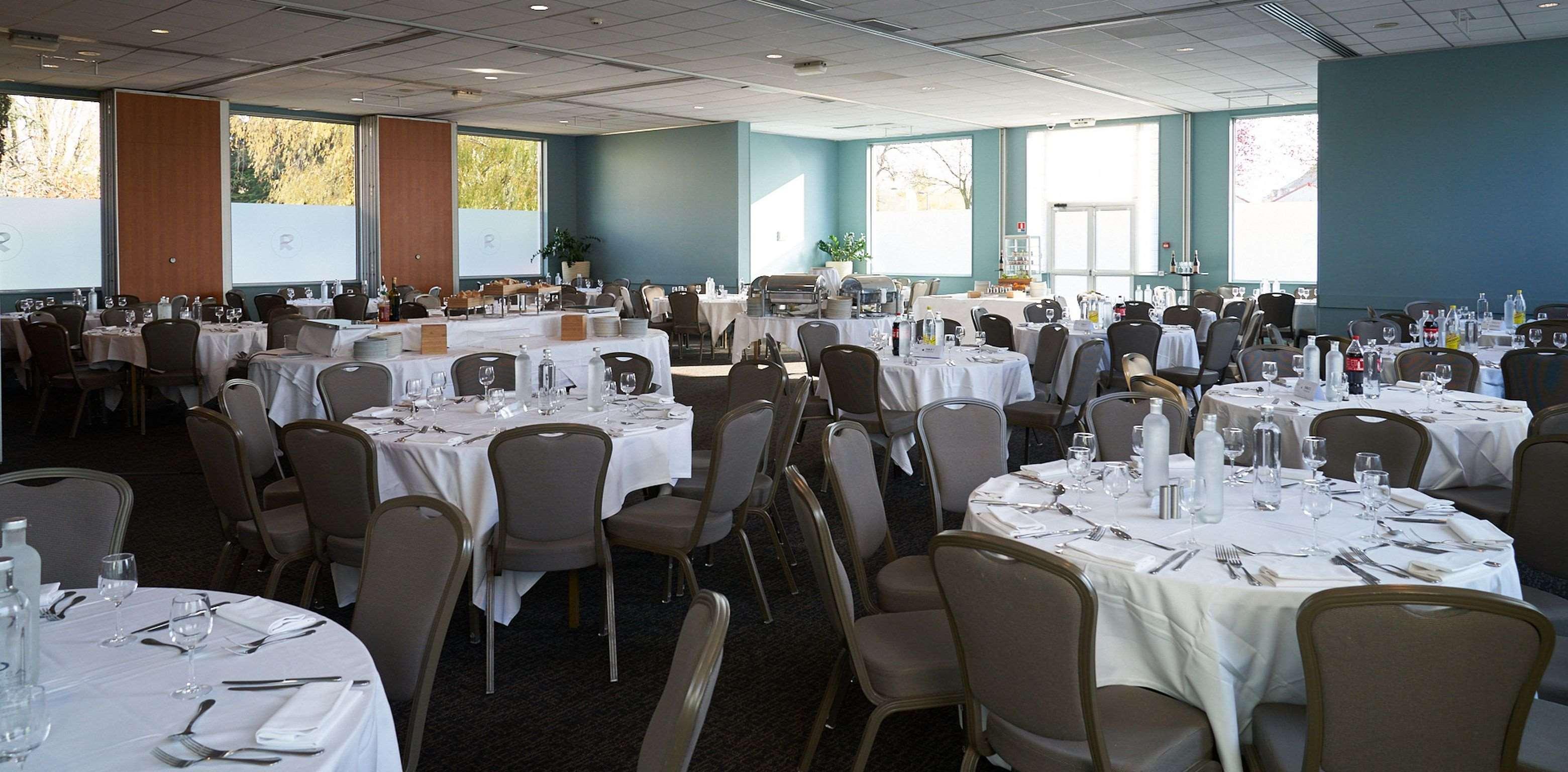 Best Western Plus Paris Saclay Exterior photo