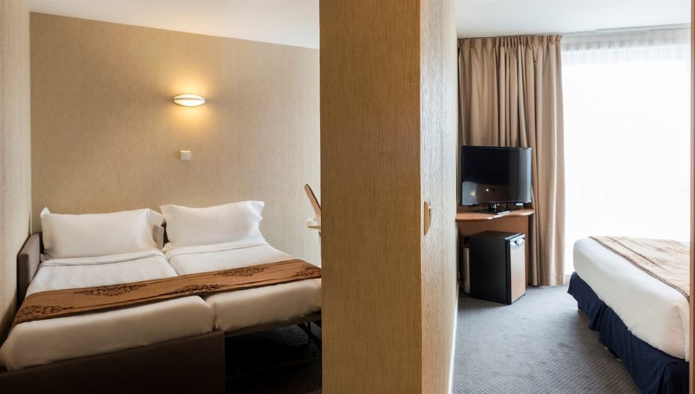 Best Western Plus Paris Saclay Exterior photo